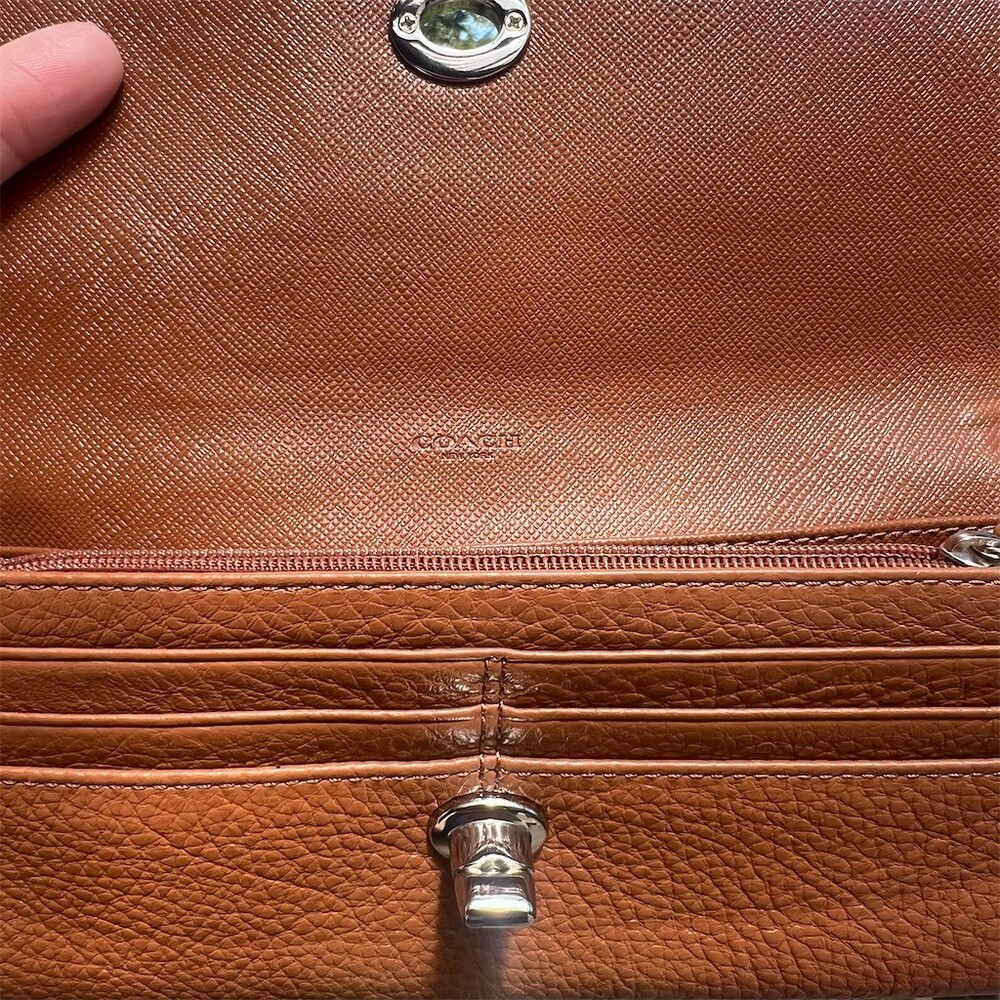 COACH VINTAGE Brown Pebble Leather Wallet w Turn-Lock and Silver Hardware - Picture 14 of 14